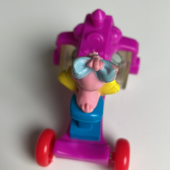 Vintage 1992 Tiny Toon Adventures Sweetie Bird Warner Bros Burger King Push Toy - Picture 5 of 10